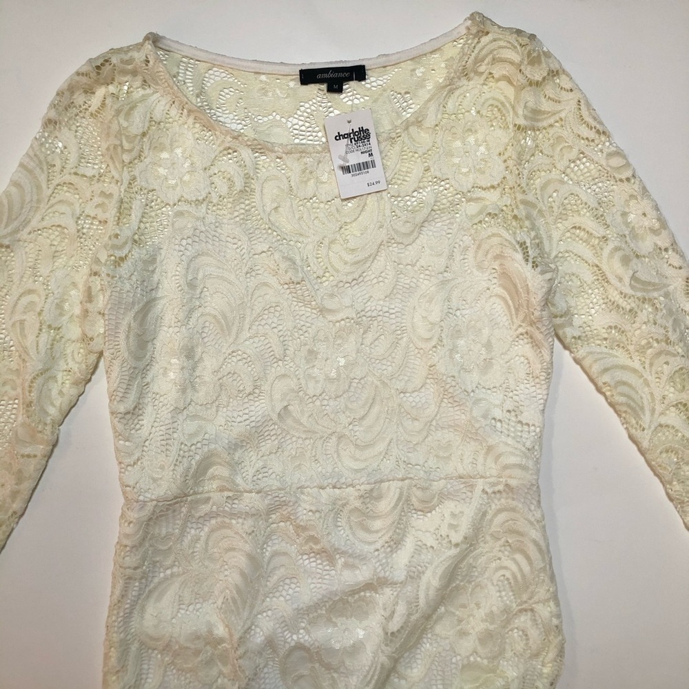 Women’s dress color white bodycon  size medium - Picture 6 of 12